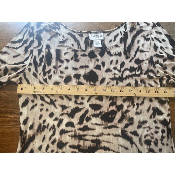 Chico’s Travelers Black Ivory Tan Animal Print Short Gathered Sleeve Top Size 2 - Picture 3 of 7